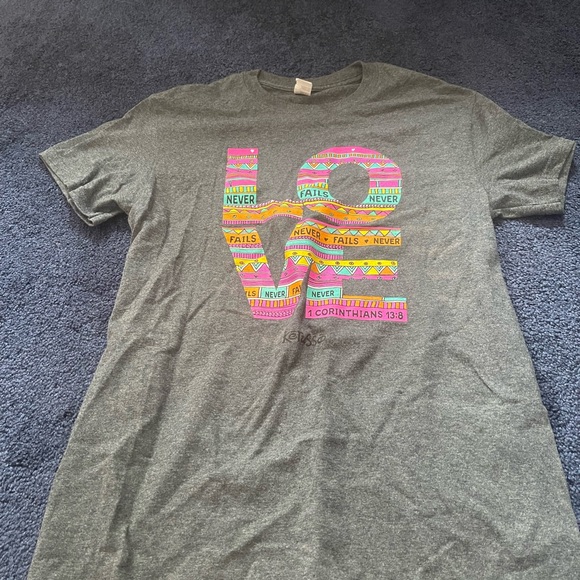 Tops - Gray T-Shirt with Colorful Love Graphic
